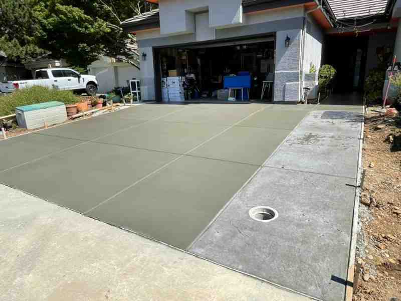 Cracked Driveway Replacement β After
